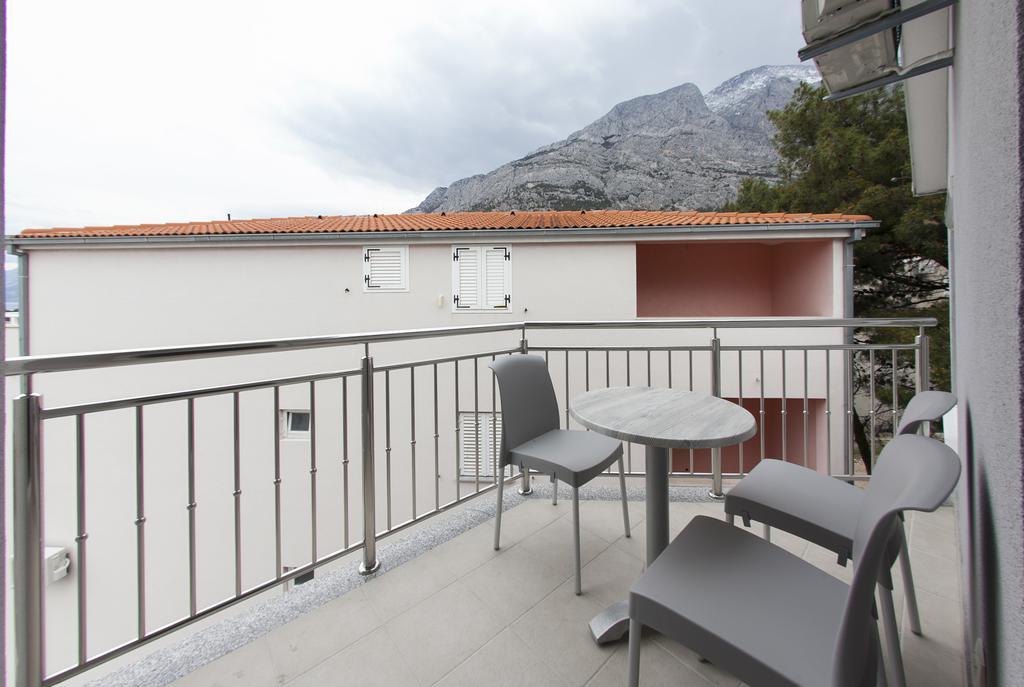 Villa Klara Guest House Baška Voda Eksteriør bilde